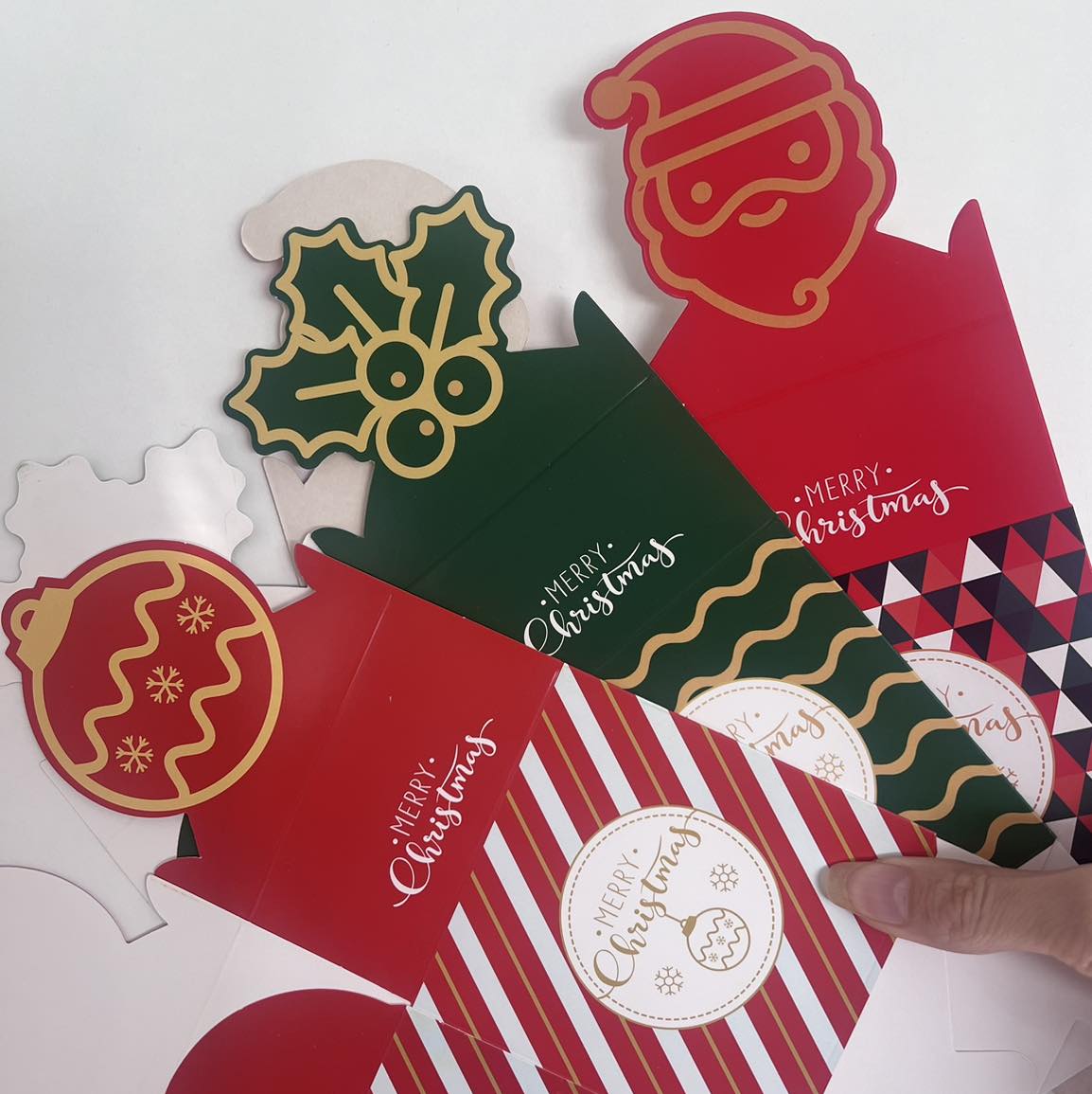 Small Christmas Gift Box - Santa Design (85x85x90mm)